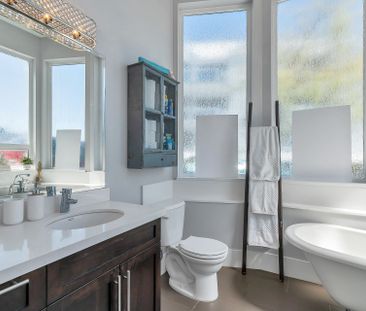 Ocean View Corner Lot Custom Home 2 bedrooms/3 bathrooms - Photo 6