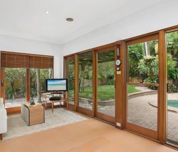 Ultimate Family Home Positioned Perfectly in Heart of Chatswood - Photo 2