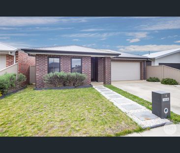 14 Fantail Street, Winter Valley, Vic 3358 - Photo 2