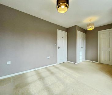 4 bedroom detached house to rent - Photo 1