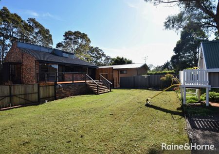 Spacious Family Home in a Sought-After North Nowra Location - Photo 3