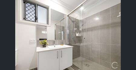 Beautiful Low-Set Townhouse! Partly Furnished - Photo 5