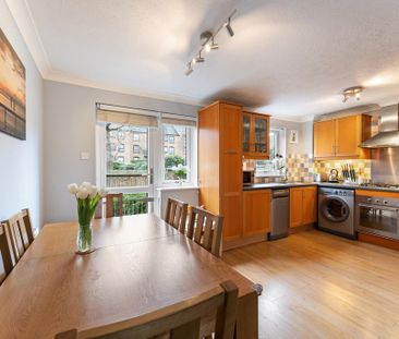 3 bedroom terraced house to rent - Photo 6