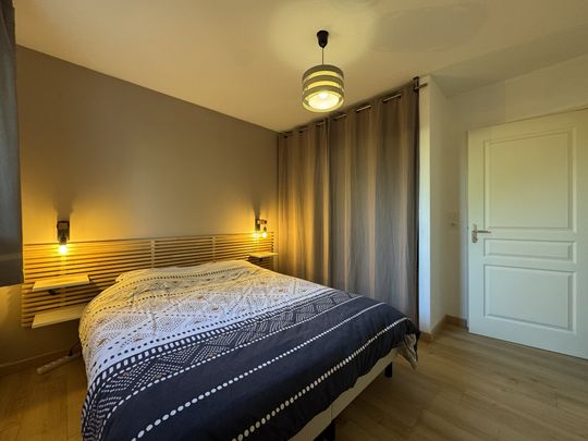 LOCATION - T2 MEUBLÉ 38,75m² (GARAGE + TERRASSE) - CORBAS Corbas (69960) Le bien en vidéo - Photo 1