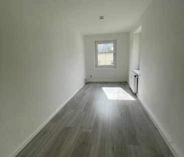 Moderne 3-Raum-Wohnung in Bernsbach zu vermieten - Foto 3