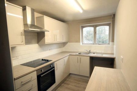 2 bedroom apartment to rent - Photo 2