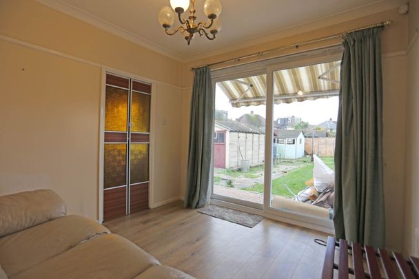 Price £2,300 pcm - Available Now - Part Furnished - Photo 1