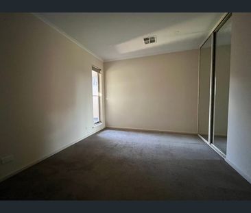 58 Causeway Rd, Glanville, SA 5015 - Photo 2