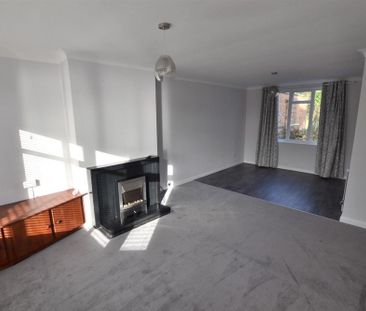 Lansdowne Road, Shepshed, Le12 - Photo 1