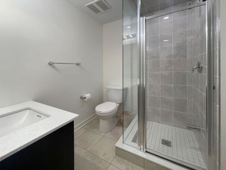 For Lease - 58 Elizabeth Street Unit# 2302, Richmond Hill, Ontario - Photo 3