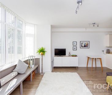 2 bedroom apartment to rent - Photo 6