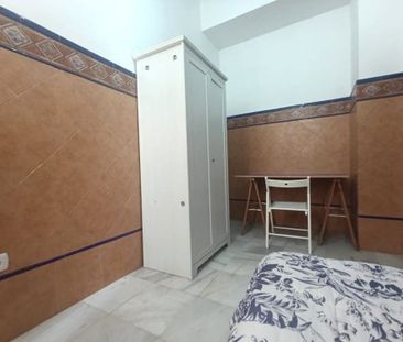 Calle Castellar, Sevilla, Andalusia 41003 - Photo 2