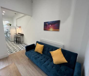 1 bedroom in a house share to rent - Photo 1