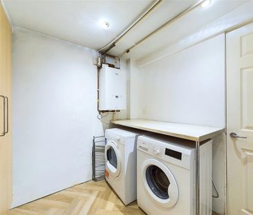 3 bedroom detached house to rent - Photo 3