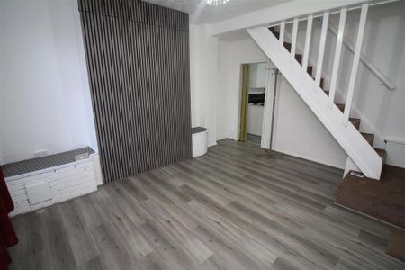 2 bedroom terraced house to rent - Photo 2