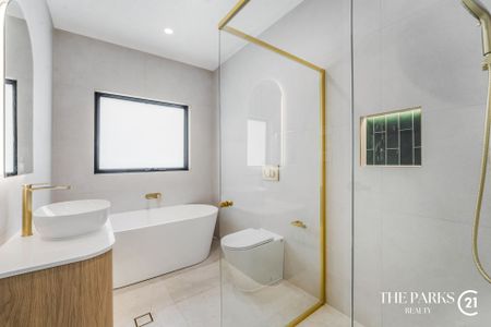 Brand New Family Brick Home ! - Photo 3