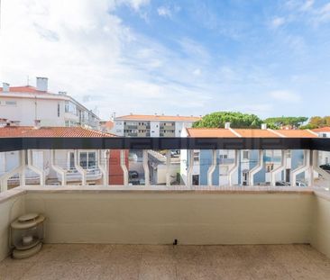 Carcavelos e Parede, Lisbon - Photo 4