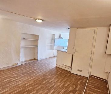 Location Appartement 1 pièce 38m² GONFARON 83590 - Photo 2
