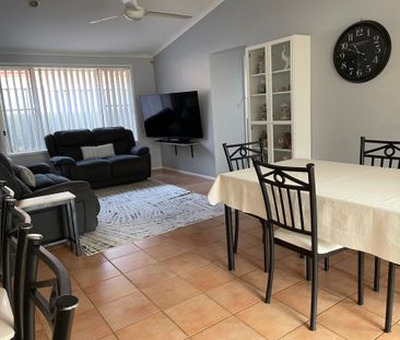 Narellan Vale - Photo 3