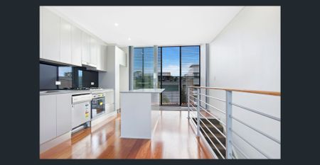 Beautiful split level apartment - Photo 4