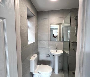 6 bedroom detached house to rent - Photo 6