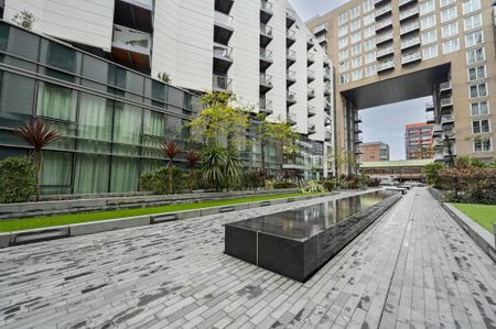 2 bedroom flat to rent - Photo 2