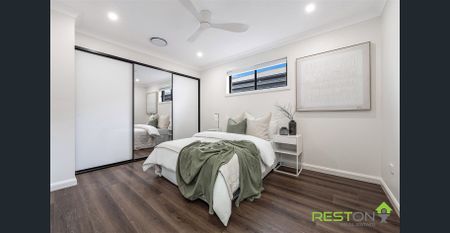 Massive Brand New 5 Bed Luxury Home - Photo 2