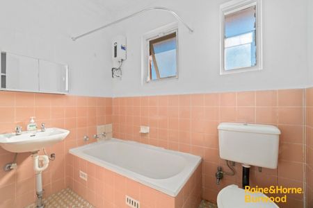 7/12 Fourth Avenue, Campsie, NSW 2194 - Photo 5