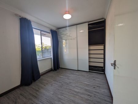 Spacious Family Living in Prime Hillarys Location - Photo 3