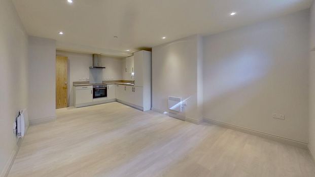 2 bedroom flat to rent - Photo 1