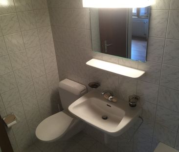 Chambre indépendante à louer à Moutier. - Photo 6