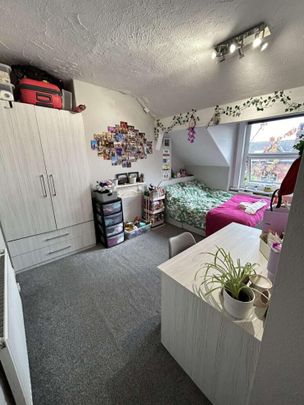 54a St Michaels Road, Leeds, LS6 3BG - Photo 1