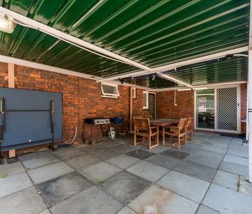 40 Sussex Street, Spearwood - Photo 6