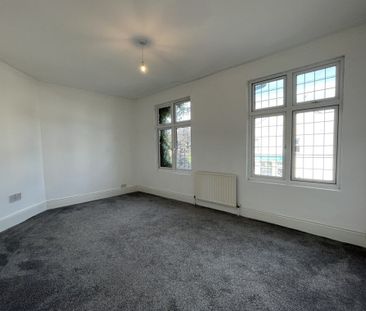 2 bed Flat Elderton Road, Essex, Westcliff-on-Sea, SS0 - Photo 6