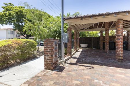 Vintage charmer. - Photo 5