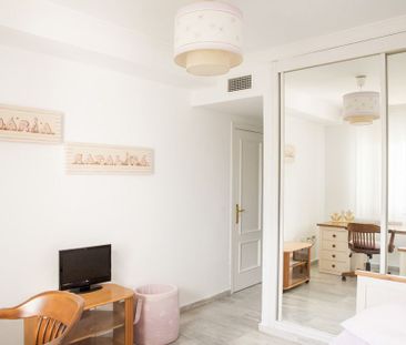 3 room luxury penthouse for rent in Marbella, Andalusia - Photo 5