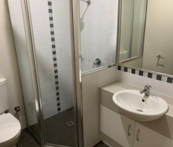 Modern & Low-Maintenance 3x2 Living - Photo 4