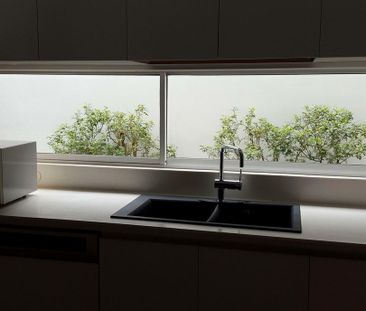 West Coast Gardens (D5), Semi-Detached - For Rent - Photo 4