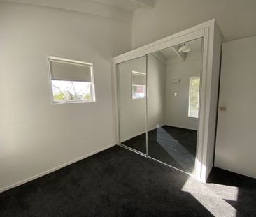 Property Management13a Girrahween Drive, Totara Vale - House for Rent - Photo 4