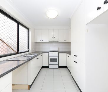 1/69 Holmes Street, Brunswick VIC 3056 - Photo 1