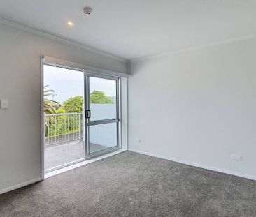 Stylish apartment & water included in the rent - Photo 2