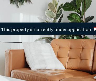 “RENOVATED 3 BEDROOM HOME IN THE HEART OF RESERVOIR” - Photo 1