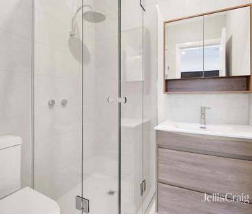 Three Bedroom Home in Sunshine - Photo 6