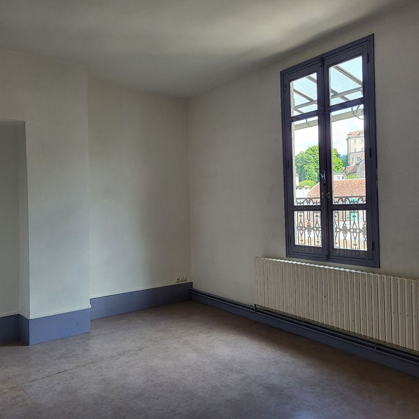 Location Appartement 4 pièces 89m² BESANCON 25000 - Photo 1