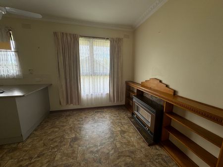 4 Madden Street, 3840, Morwell Vic - Photo 2