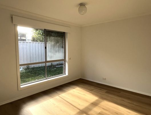 UPDATED AND PERFECTLY POSITIONED TWO BEDROOM UNIT - Photo 1