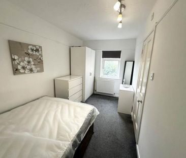 1 bedroom in a house share to rent - Photo 5
