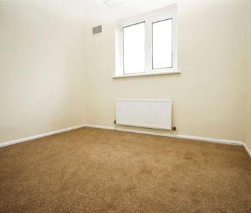 Crescent Road, Dagenham, RM10 - Photo 5