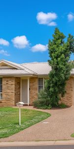 Charming 3-Bedroom Home in a Convenient Location - Photo 4