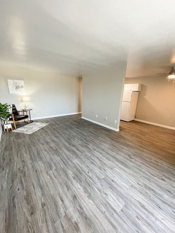 Avon Place Apartments - Photo 5